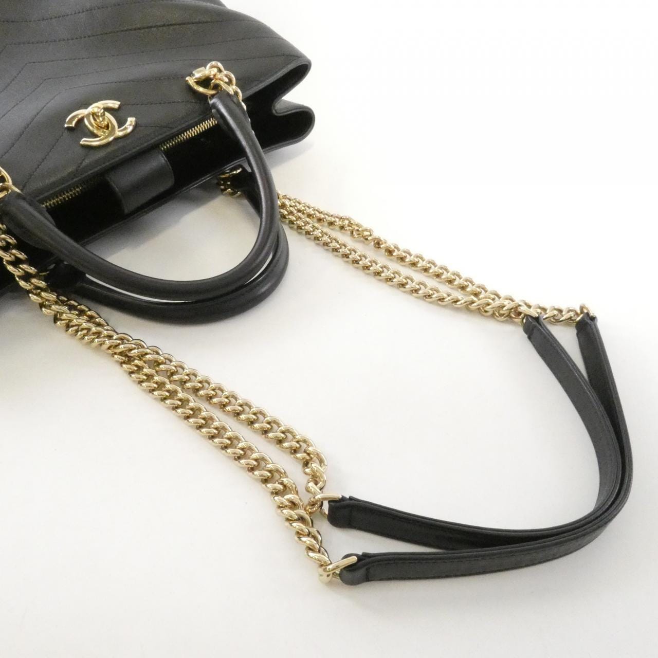 CHANEL 57553 Handbag 4