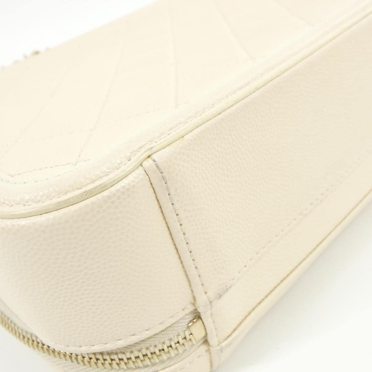 CHANEL 93343 Handbag Grained Calfskin 3