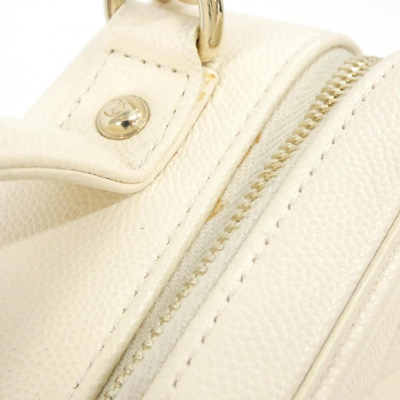 CHANEL 93343 Handbag Grained Calfskin 5
