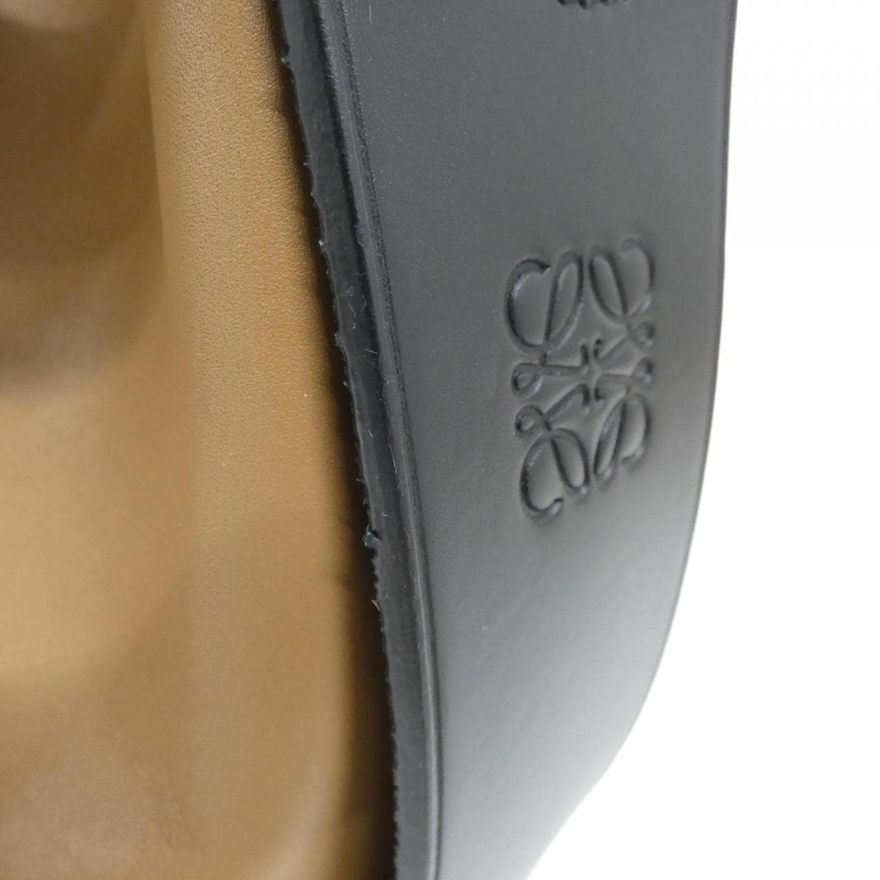LOEWE Balloon 326 76AC30 Shoulder 4