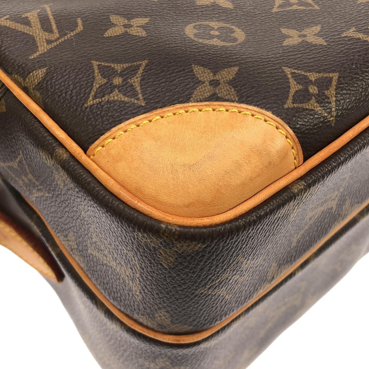 LOUIS VUITTON Nile M45244 肩背包 Monogram 3