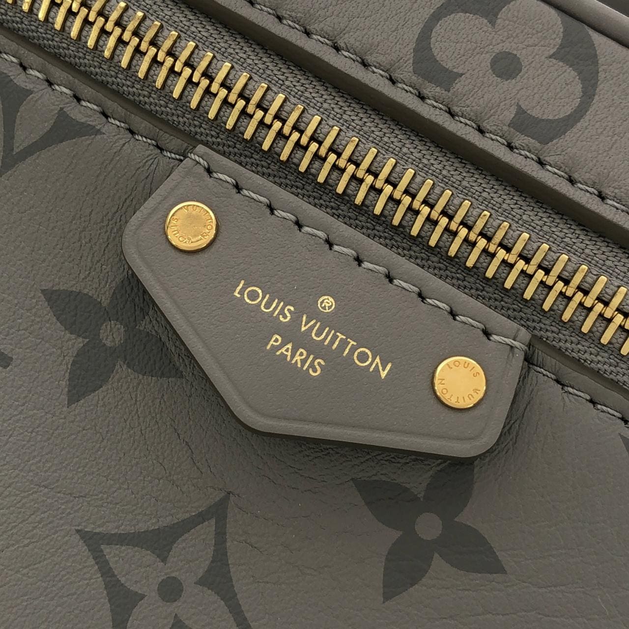 LOUIS VUITTON M12427 肩背包 Monogram 4