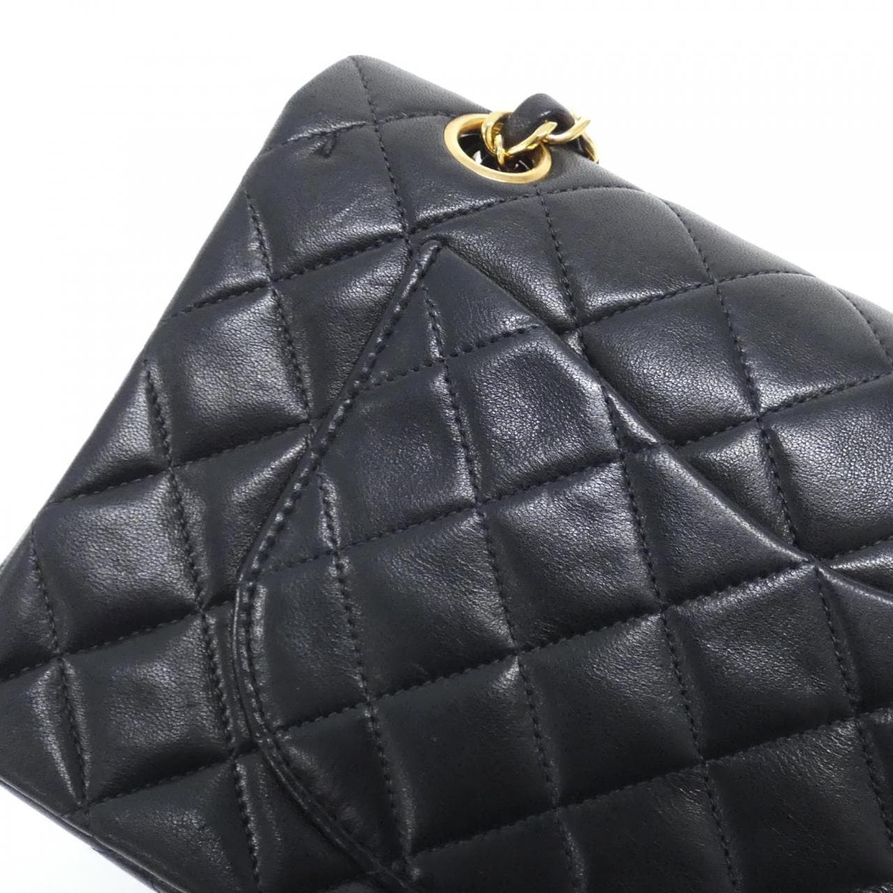CHANEL Matelasse 1113 Shoulder Lambskin 4