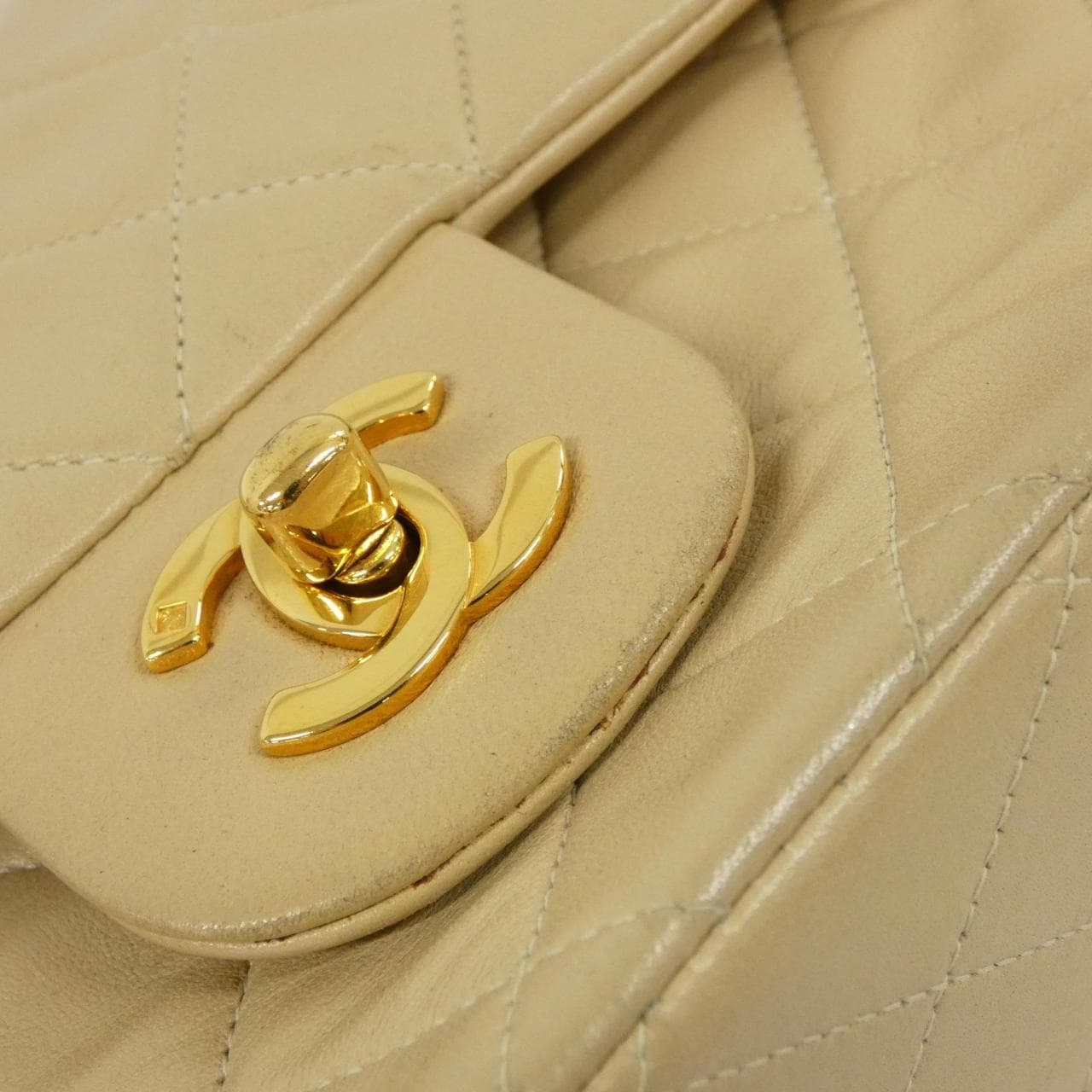 CHANEL Matelasse 1112 Shoulder Lambskin 4
