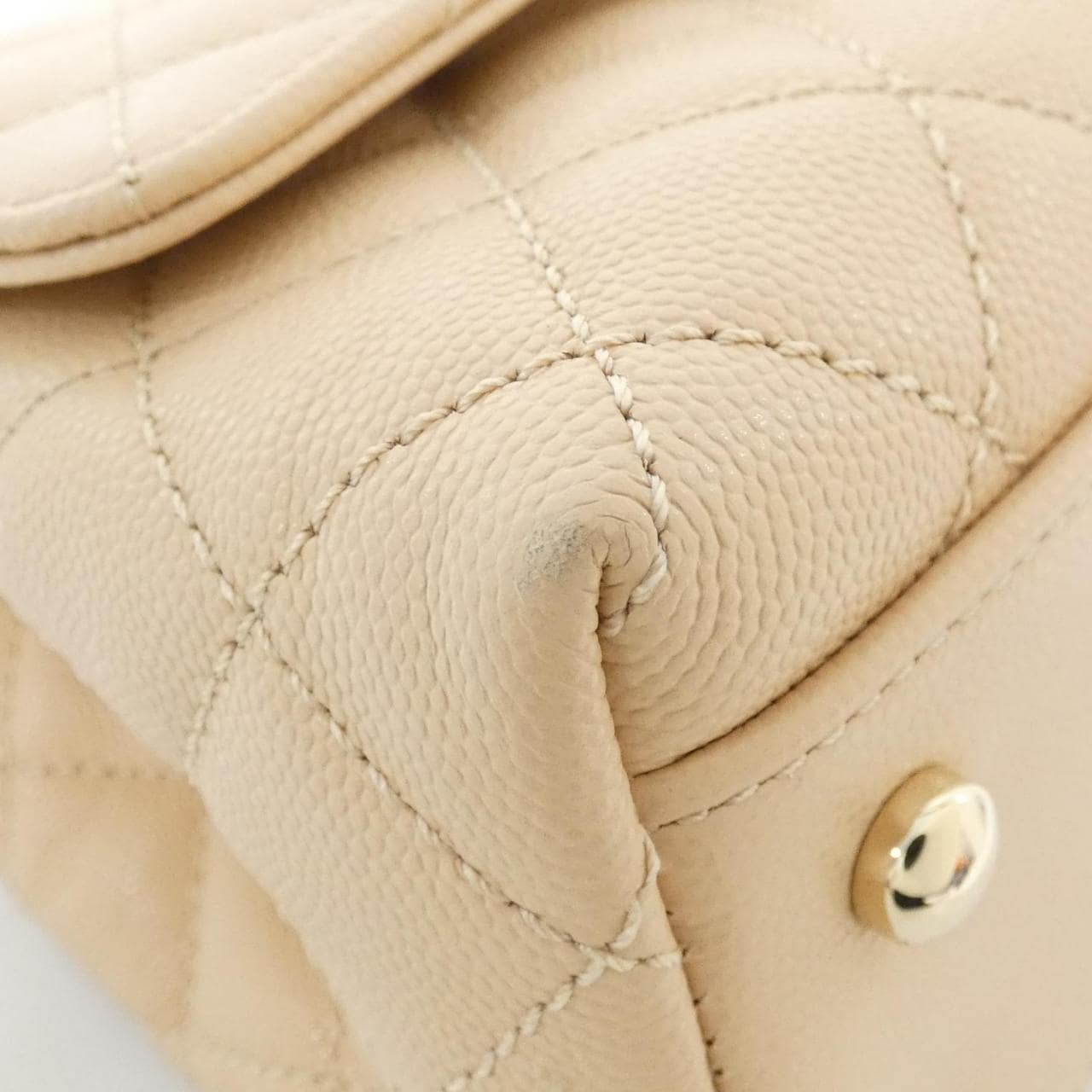 CHANEL Matelasse 92990 Handbag Grained Calfskin 3