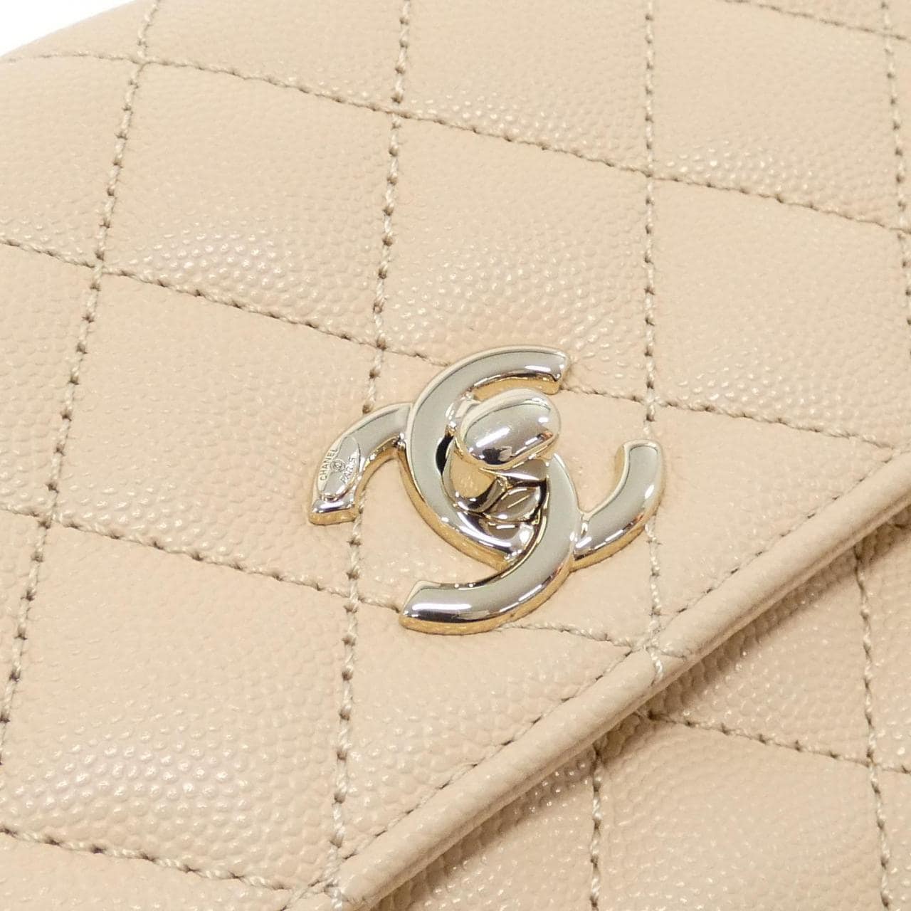 CHANEL Matelasse 92990 Handbag Grained Calfskin 4