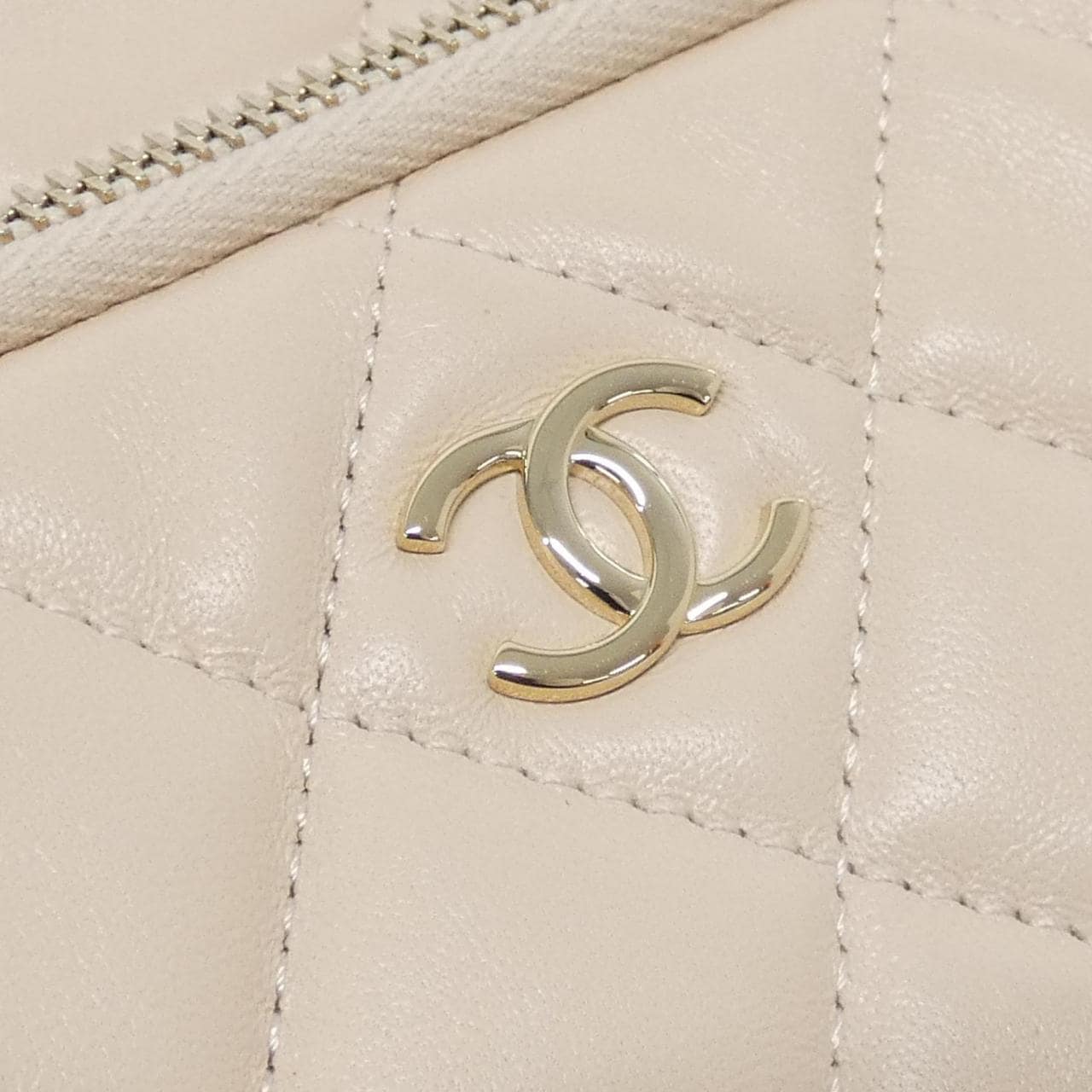 CHANEL AP4349 Shoulder Lambskin 5