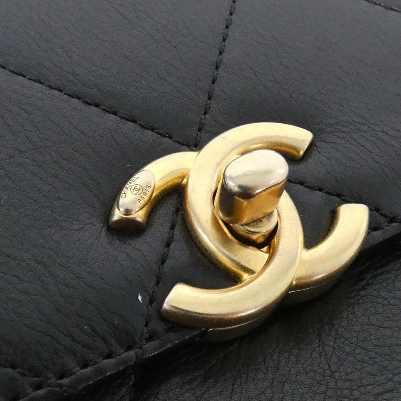 CHANEL AS2831 Shoulder 4