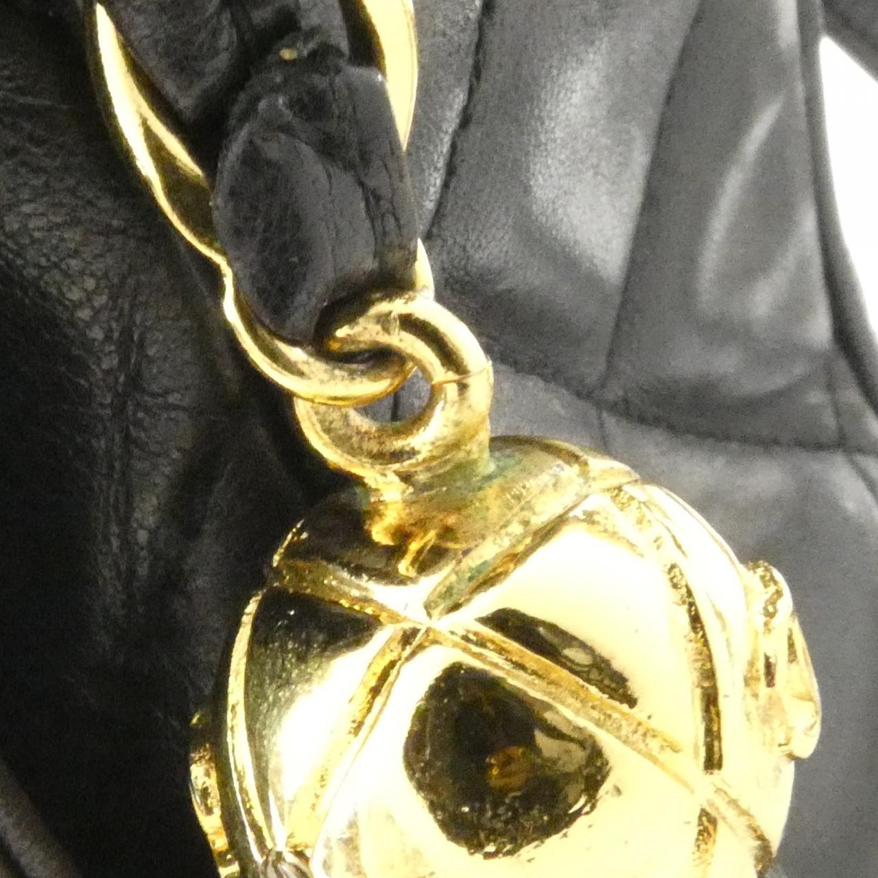 CHANEL Shoulder Lambskin 4