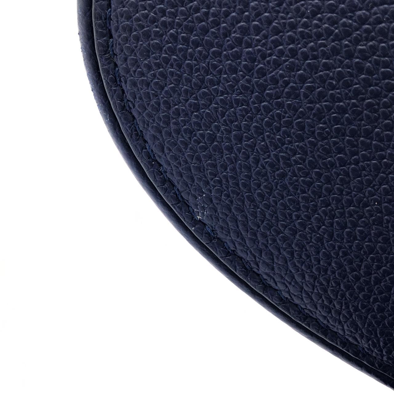 LOUIS VUITTON M20562 肩背包 Monogram 3
