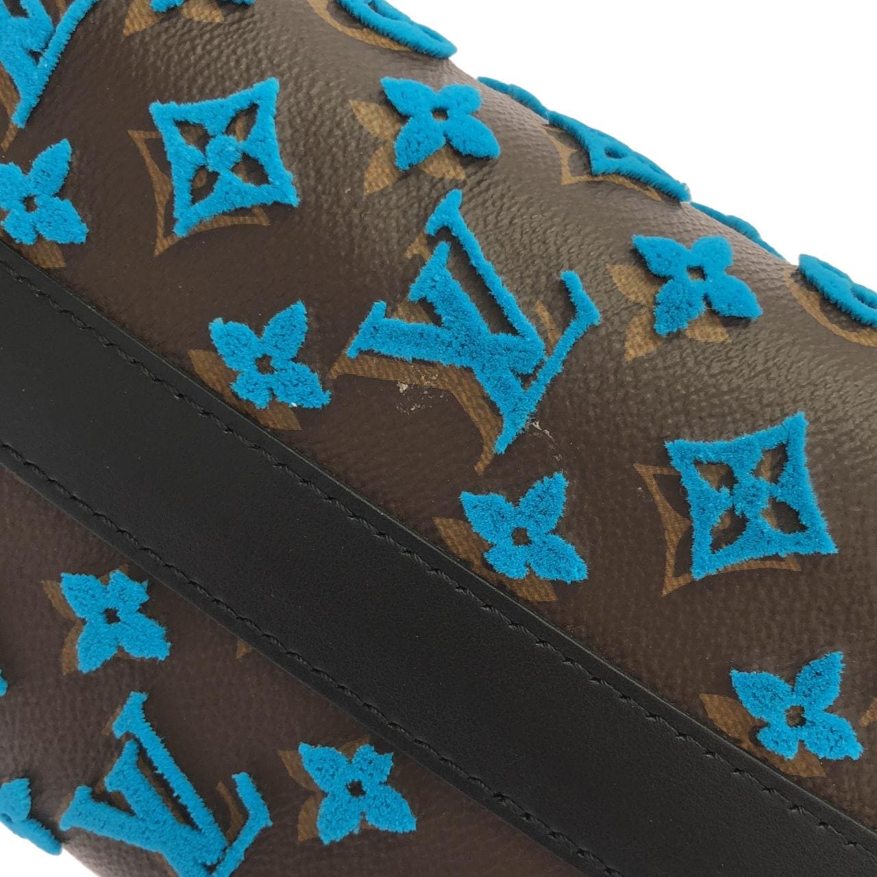 LOUIS VUITTON M45078 肩背包 Monogram 3