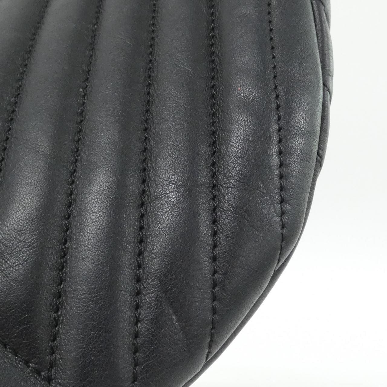 LOUIS VUITTON Bum Bag M53750 肩背包 4