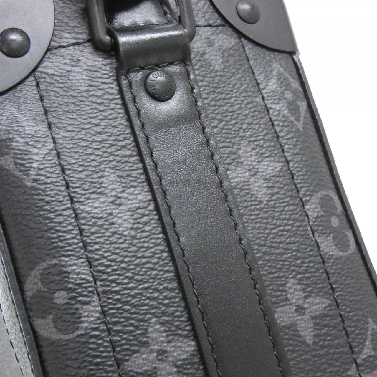 LOUIS VUITTON Eclipse M11744 Shoulder Monogram 5