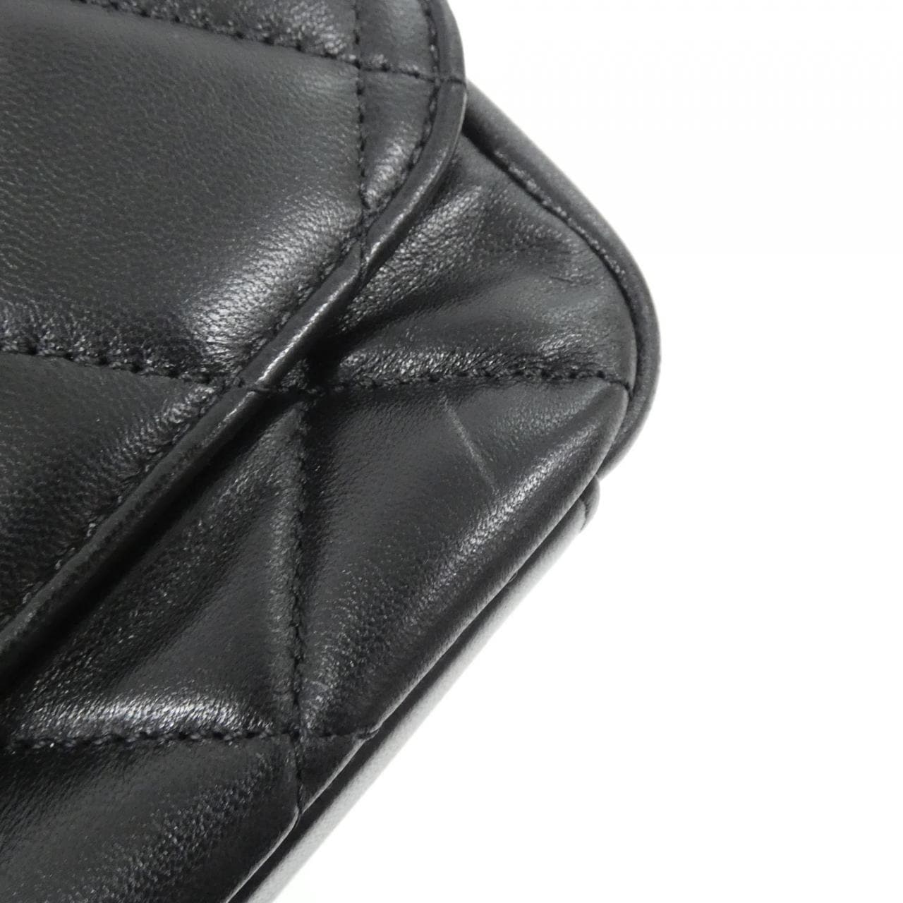 CHANEL AS2222 Shoulder Lambskin 5
