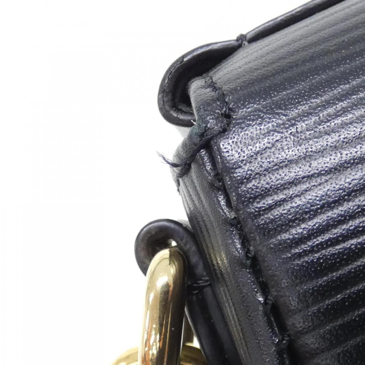 LOUIS VUITTON Saumur M23469 肩背包 Epi 3