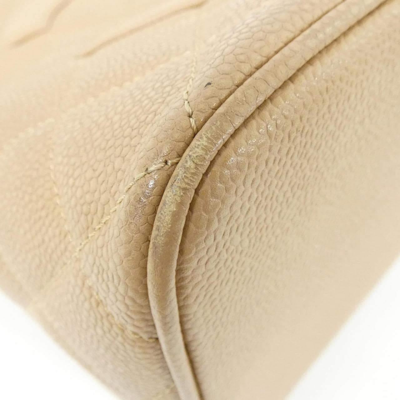 CHANEL Matelasse 1804 Handbag Grained Calfskin 3