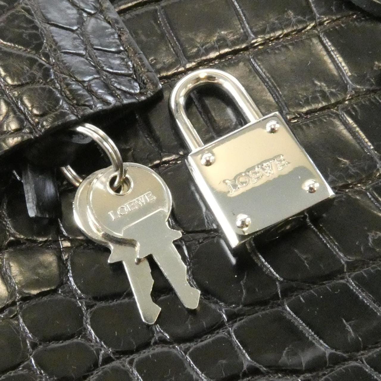 LOEWE Amazona Handbag Crocodile 4