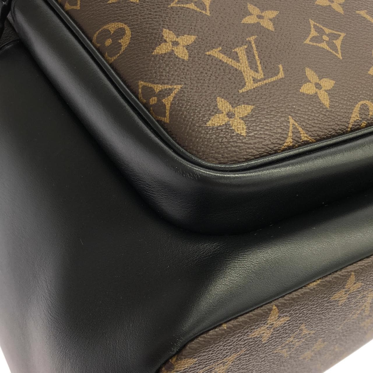 LOUIS VUITTON M45335 背包 Monogram 4