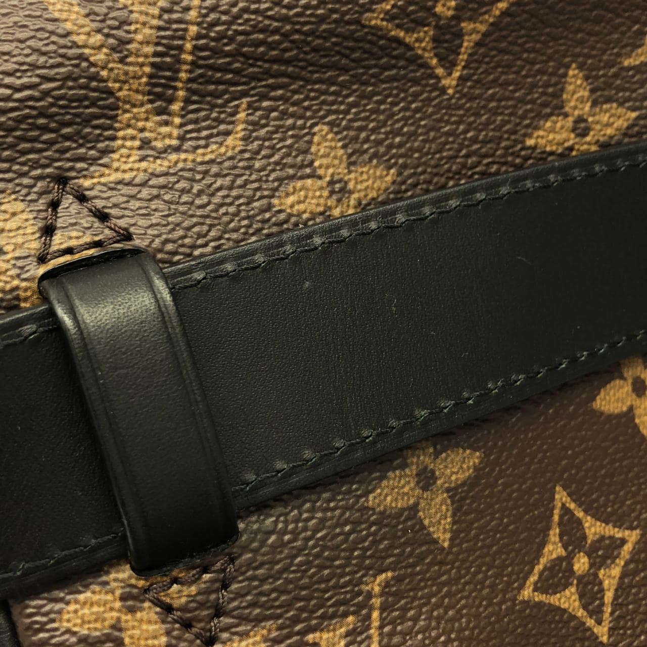 LOUIS VUITTON M44477 肩背包 Monogram 5