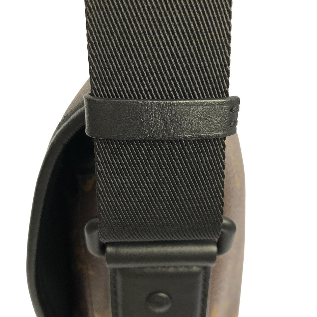 LOUIS VUITTON M45557 肩背包 Monogram 5