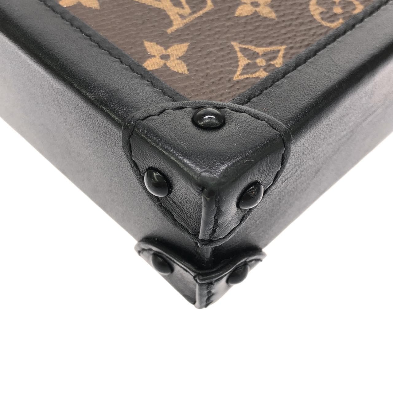 LOUIS VUITTON Pochette M63913 肩背包 Monogram 3