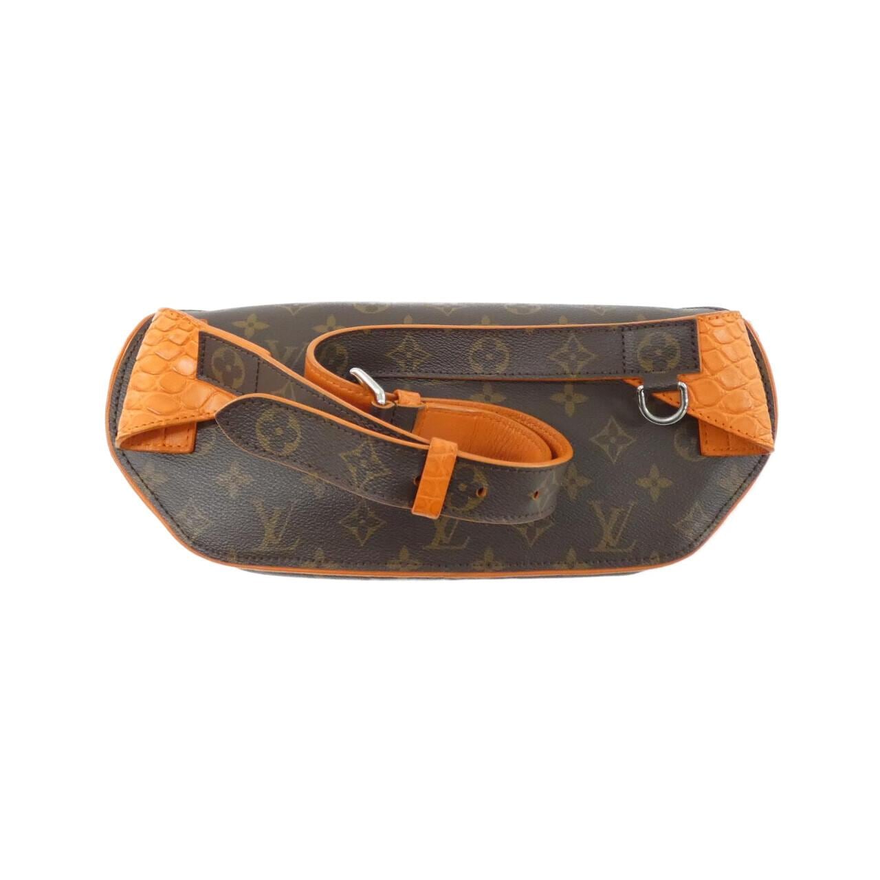LOUIS VUITTON Bum Bag 肩背包 Monogram 2