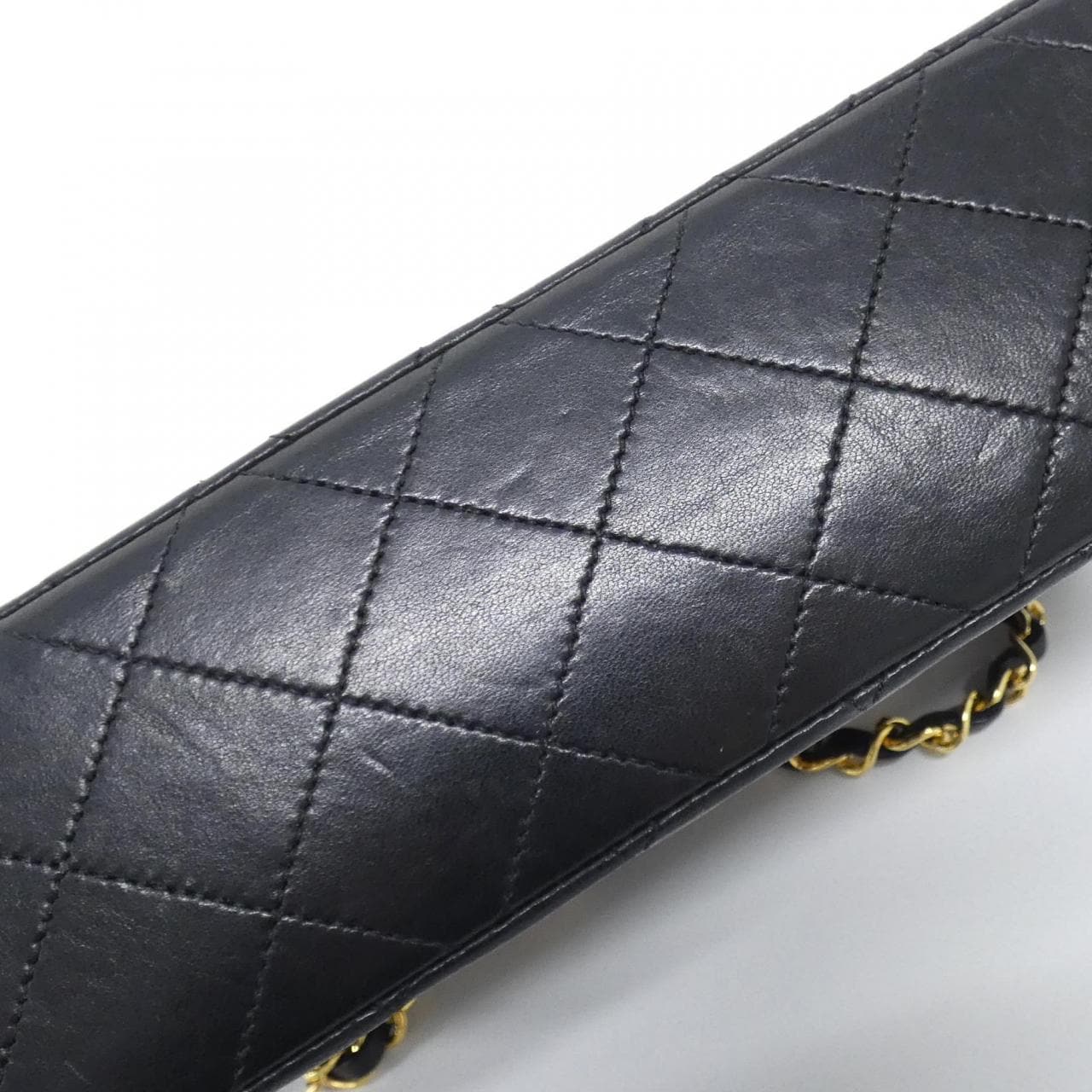 CHANEL Matelasse 1113 Shoulder Lambskin 3
