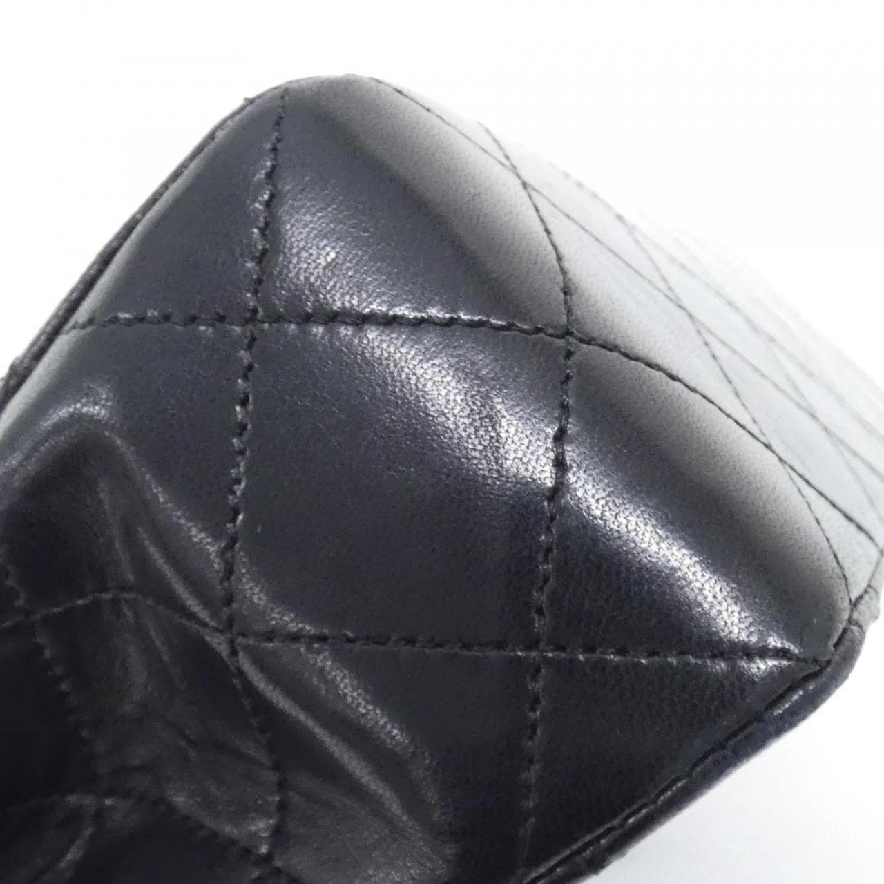 CHANEL Matelasse 1113 Shoulder Lambskin 4