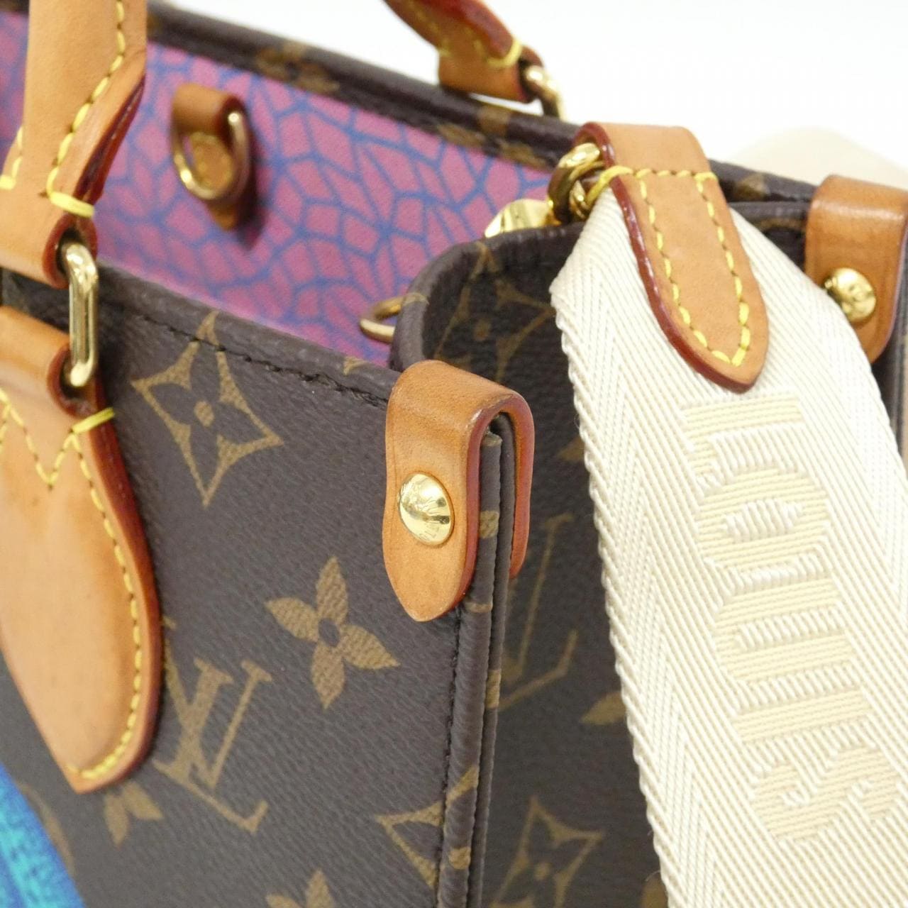 LOUIS VUITTON OnTheGo M46467 Handbag Monogram 5
