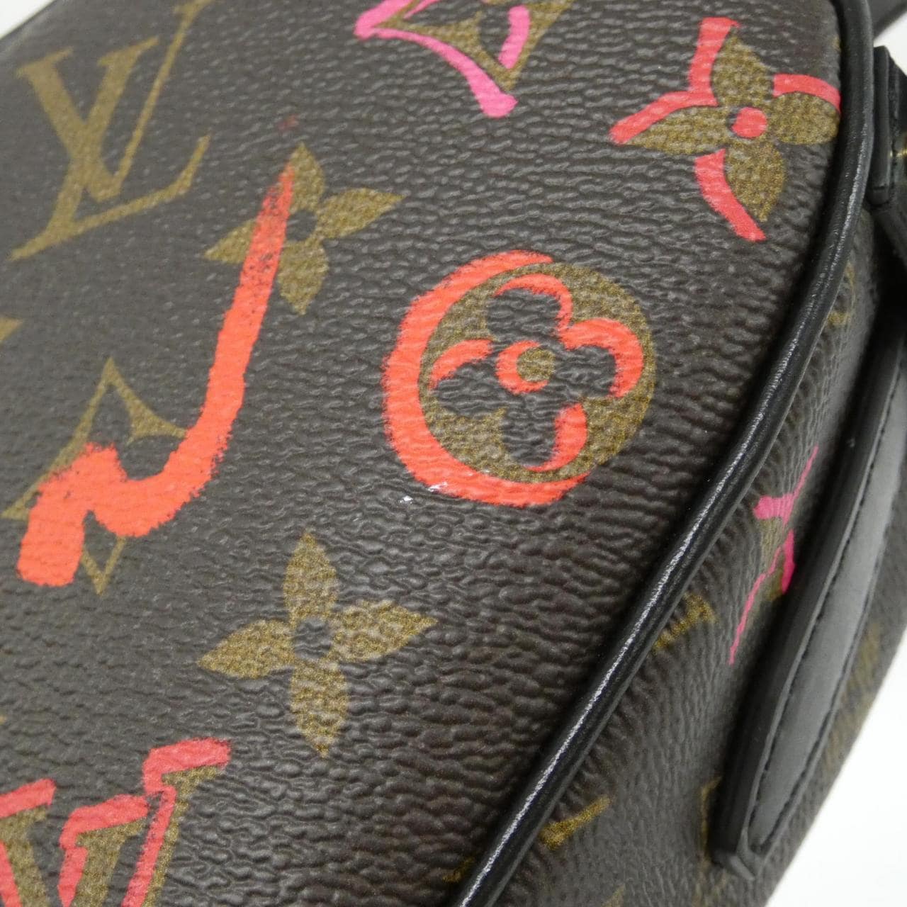 LOUIS VUITTON M45890 肩背包 Monogram 4