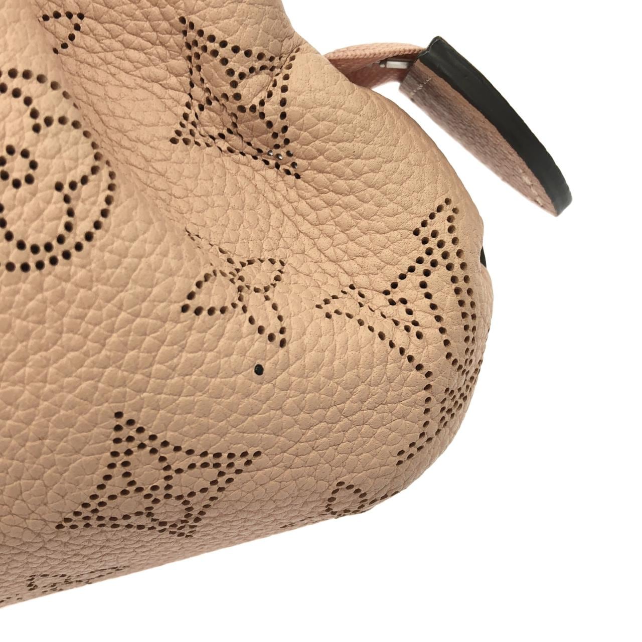 LOUIS VUITTON Mahina M80092 肩背包 4