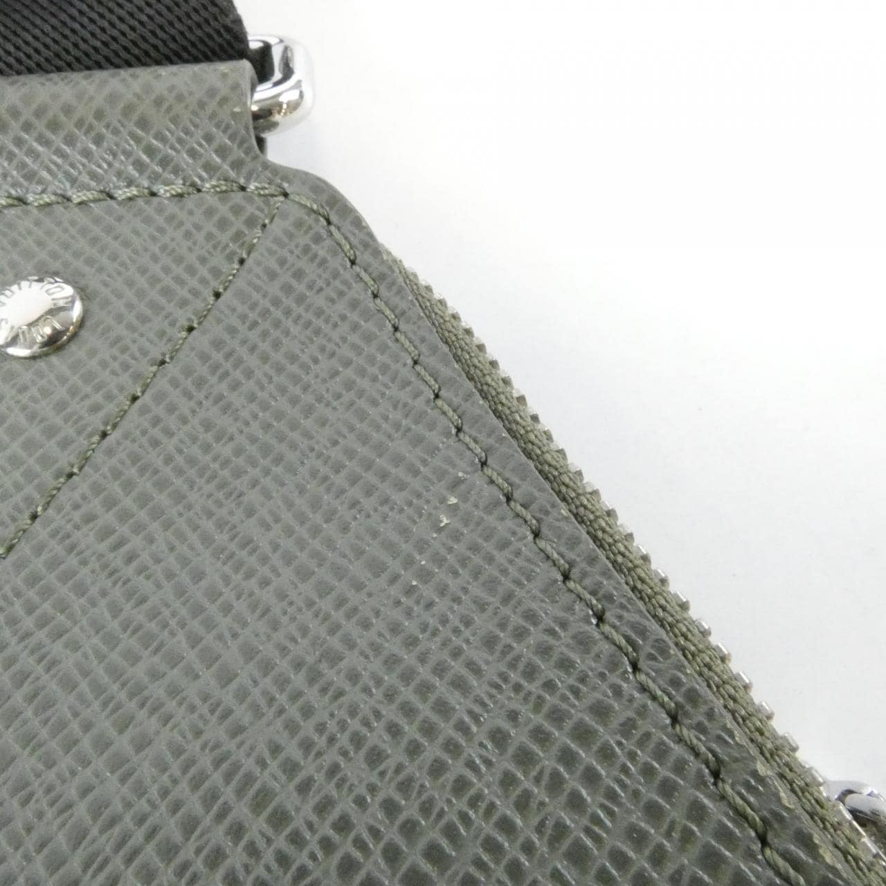 LOUIS VUITTON Avenue M30973 Shoulder 5