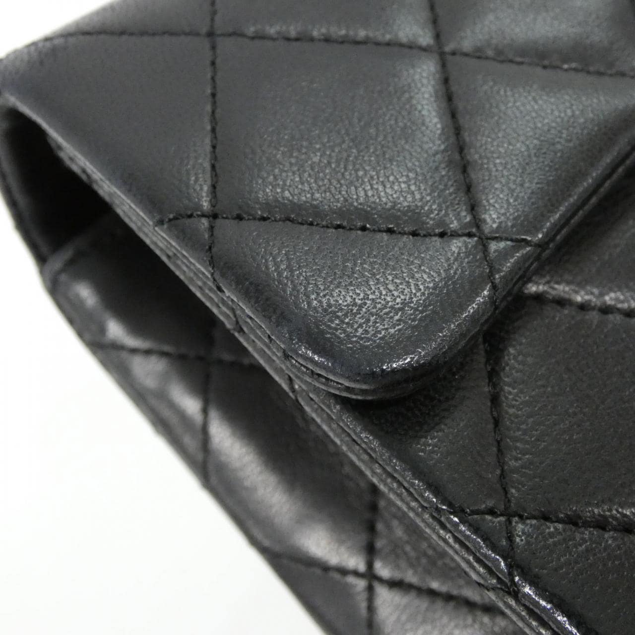 CHANEL Matelasse 1115 Shoulder Lambskin 4