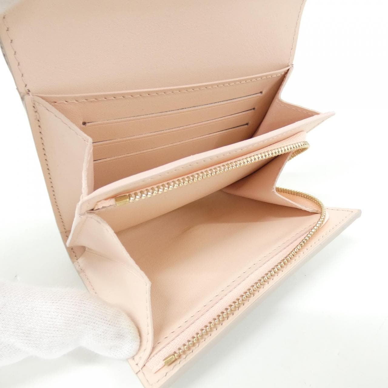 LOUIS VUITTON Mahina M14172 銀包 5