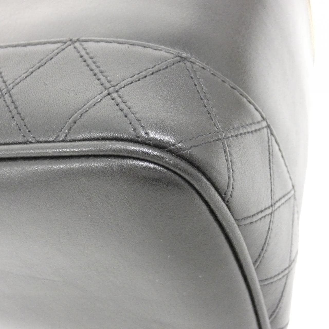 CHANEL 01619 Handbag Lambskin 3
