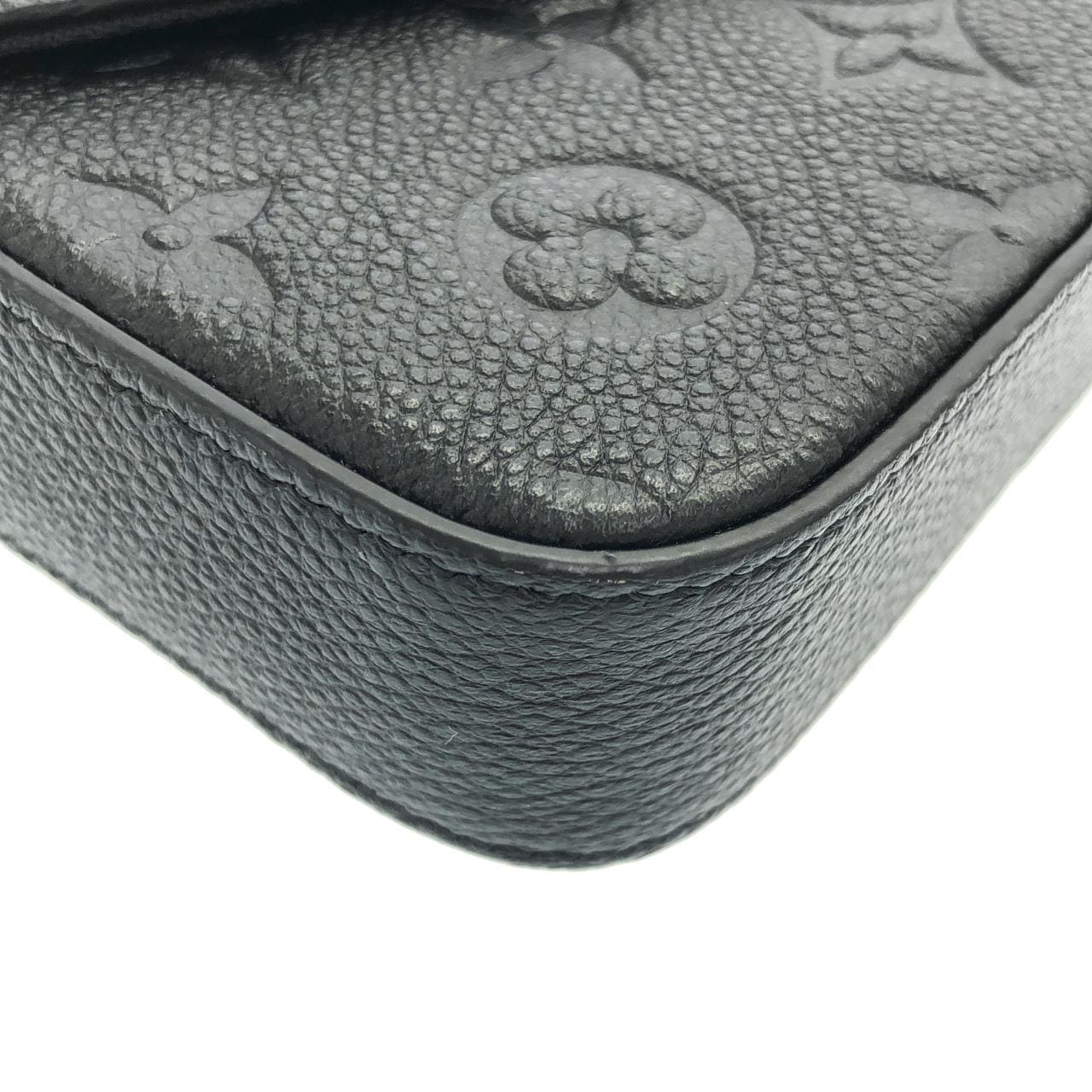 LOUIS VUITTON Pochette M64064 肩背包 Monogram 3