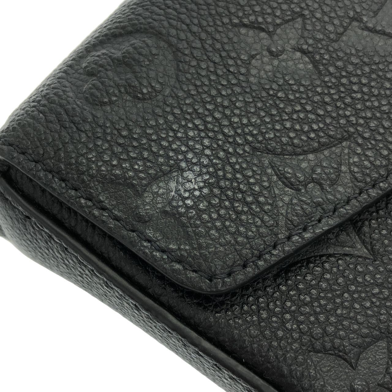 LOUIS VUITTON Pochette M64064 肩背包 Monogram 4