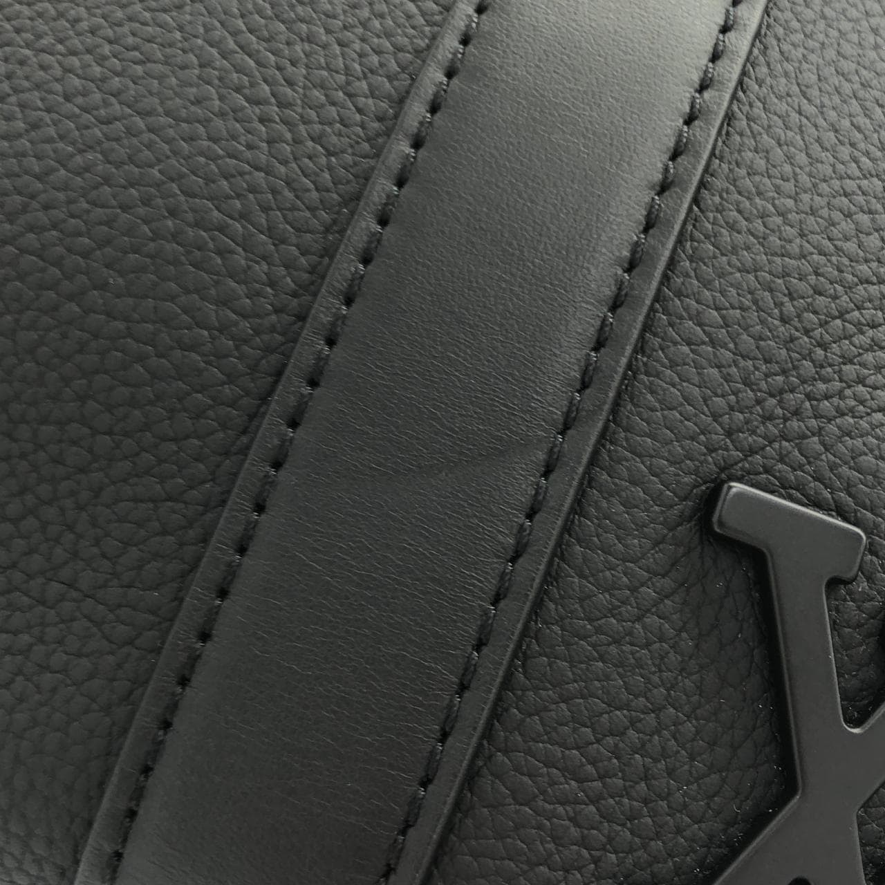 LOUIS VUITTON Keepall M59255 肩背包 羊皮 4