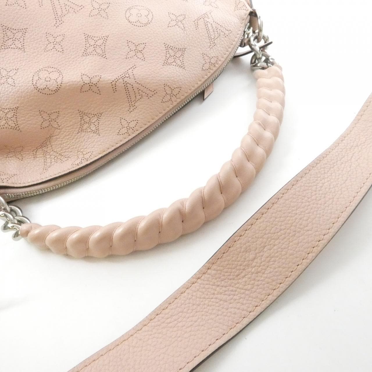 LOUIS VUITTON Mahina M51219 Handbag 3