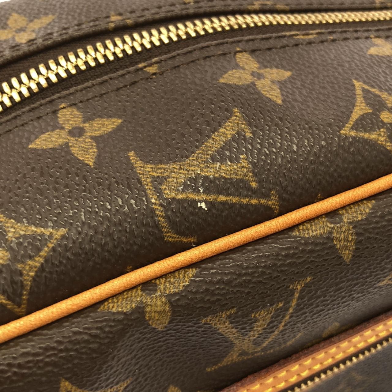 LOUIS VUITTON M51182 肩背包 Monogram 4