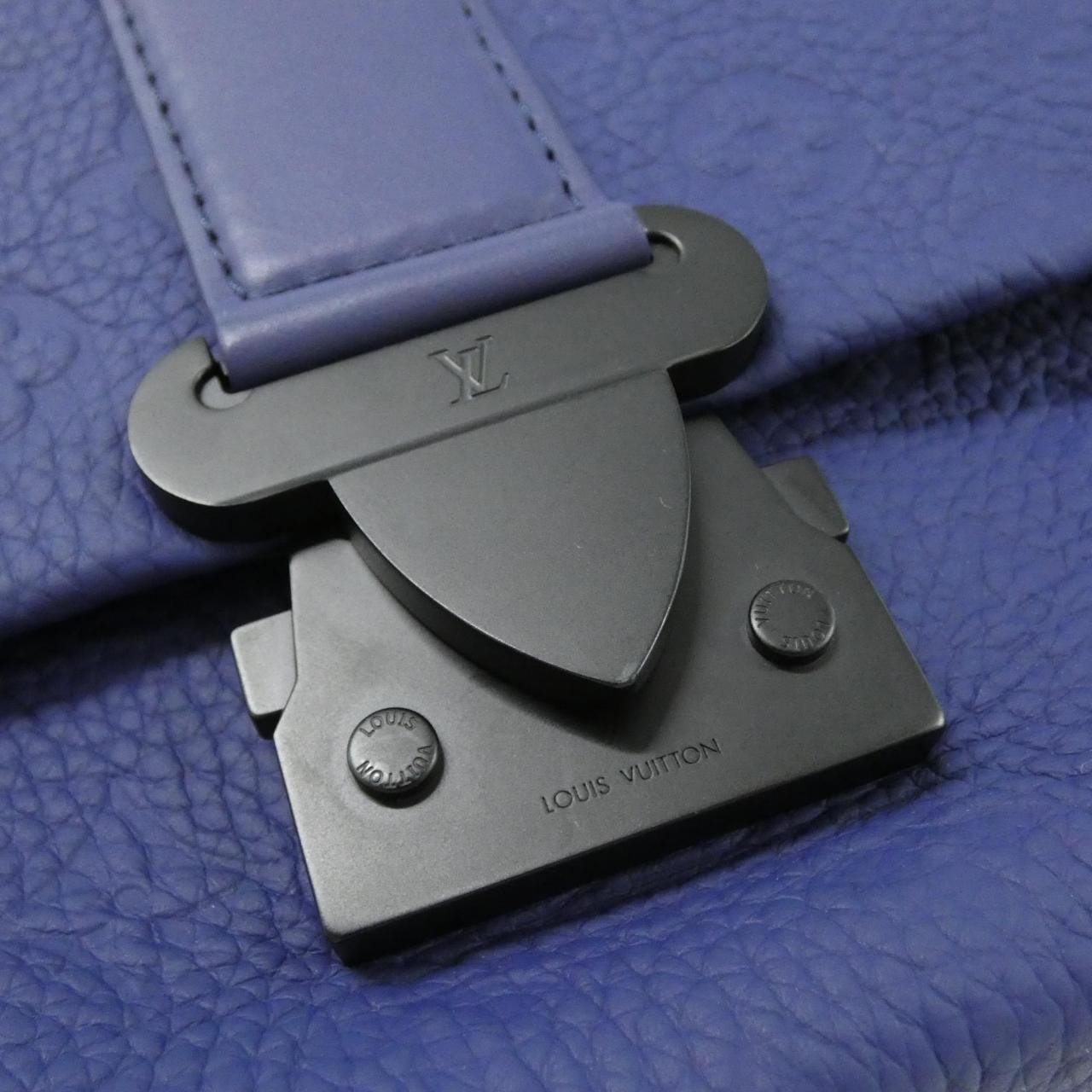 LOUIS VUITTON M11692 Shoulder Monogram 5
