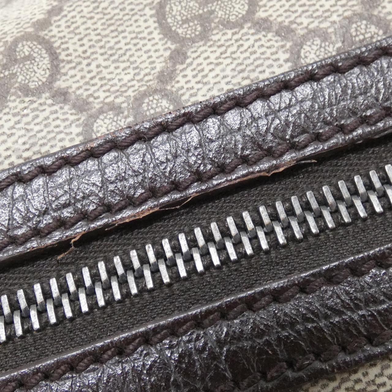 GUCCI 189748 F0OHR 肩背包 4