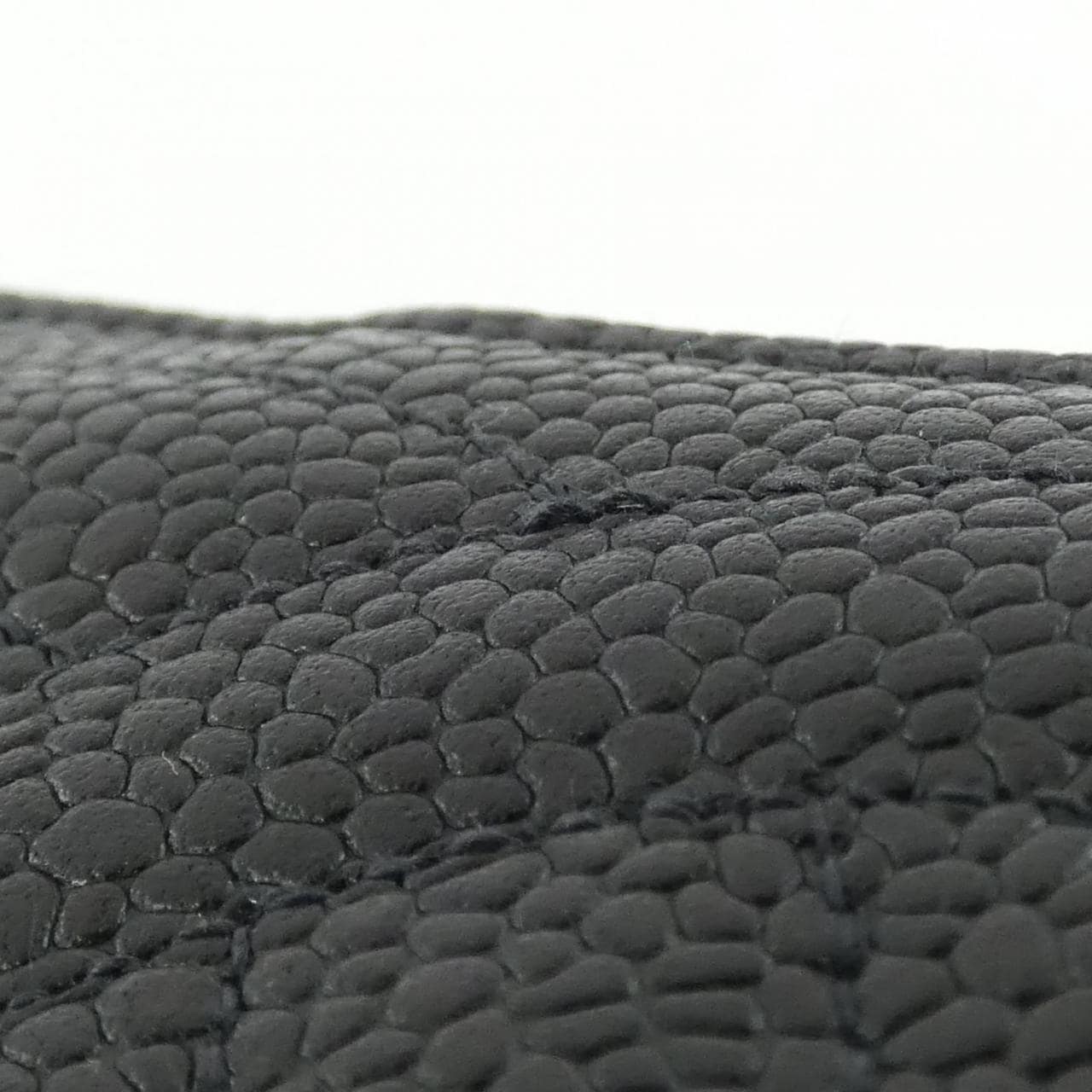CHANEL 01429 銀包 魚子醬皮 3