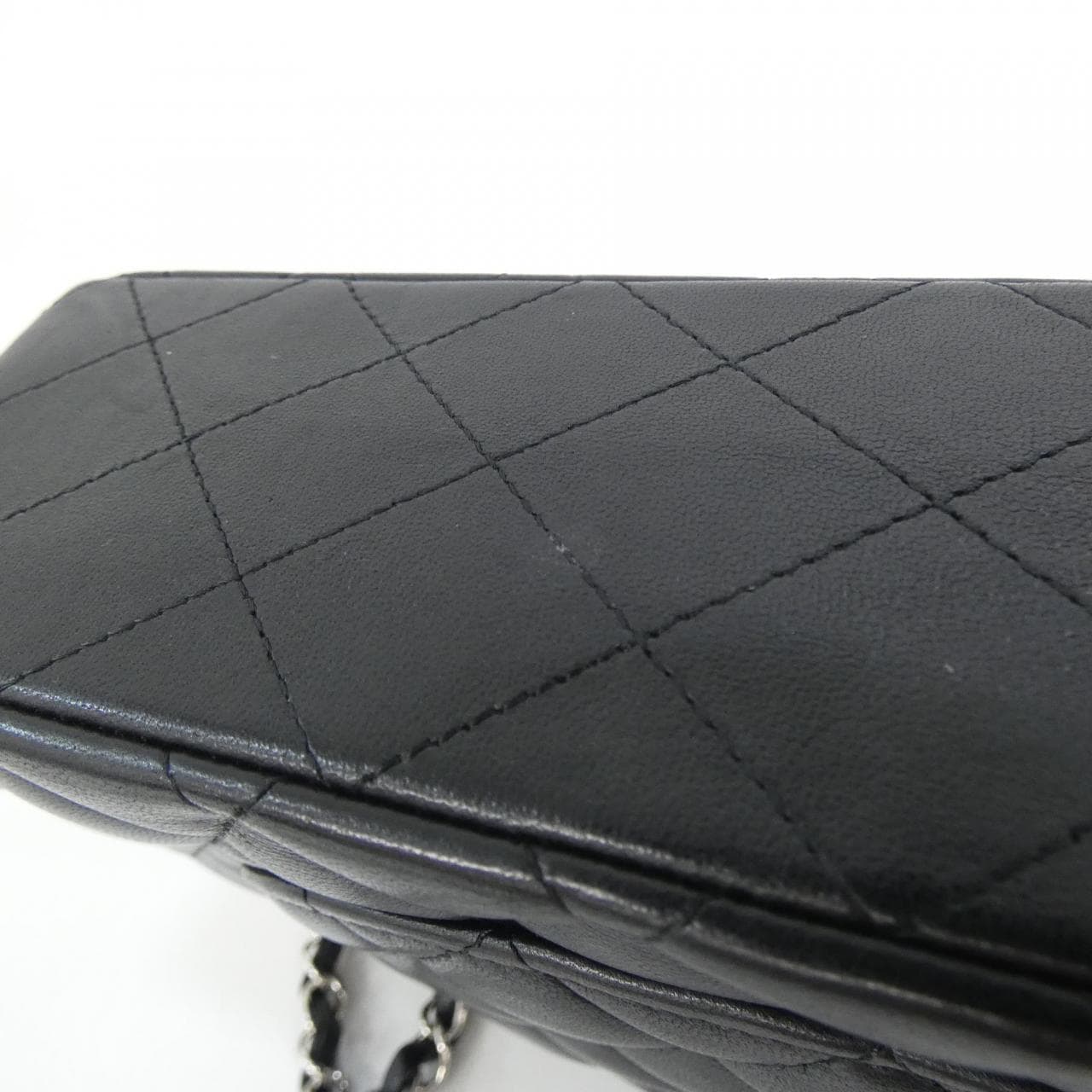 CHANEL Matelasse 1112 Shoulder Lambskin 3