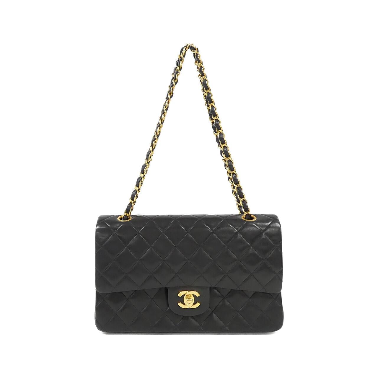 CHANEL Matelasse 1112 Shoulder Lambskin