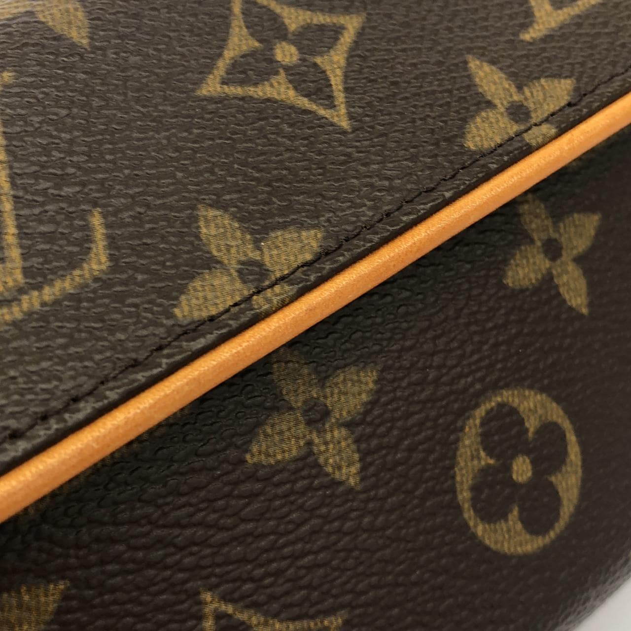 LOUIS VUITTON Pochette M51855+M67304 Belt Monogram 4