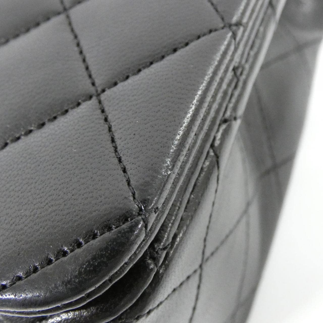 CHANEL 2500 Shoulder Lambskin 4
