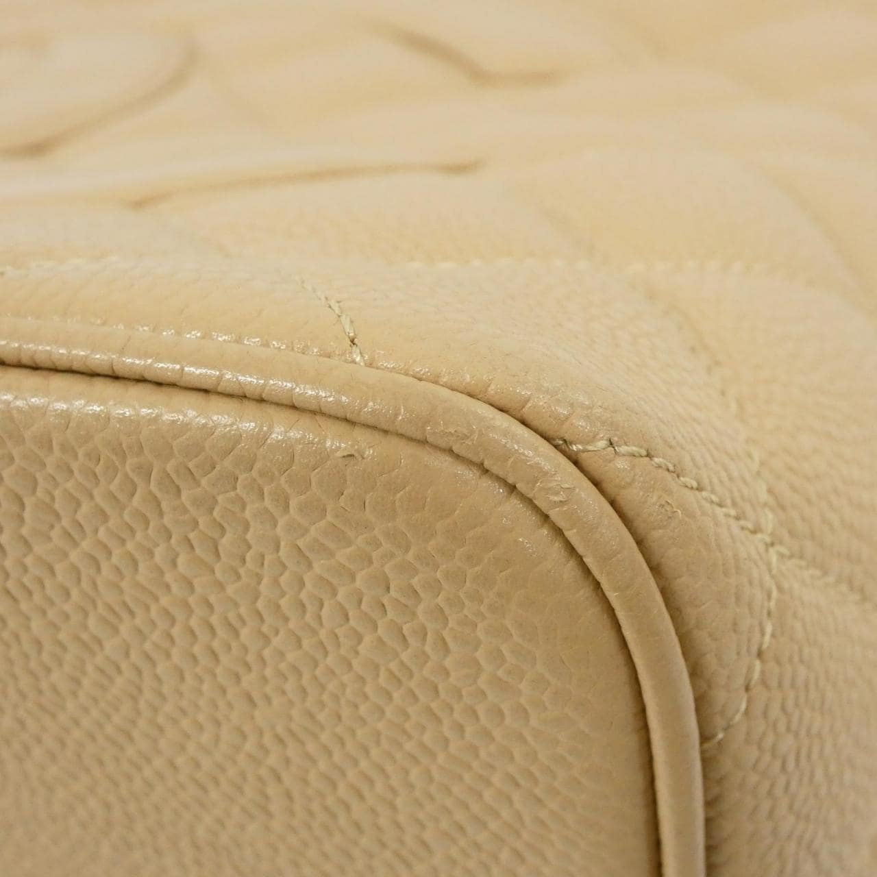 CHANEL Matelasse 1804 Handbag Grained Calfskin 3