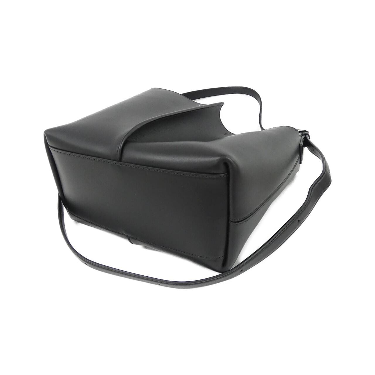 LOEWE AWRAWRPX01 Shoulder 3