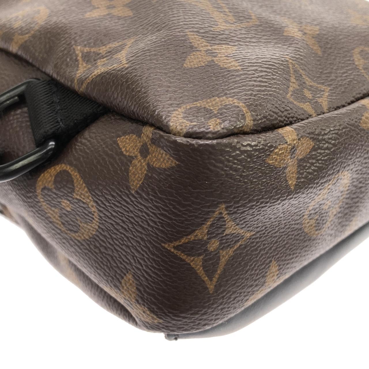 LOUIS VUITTON Avenue M45897 肩背包 Monogram 3